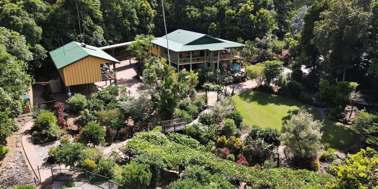 Birding Lodges of the World: Licuala Lodge, Queensland, Australia