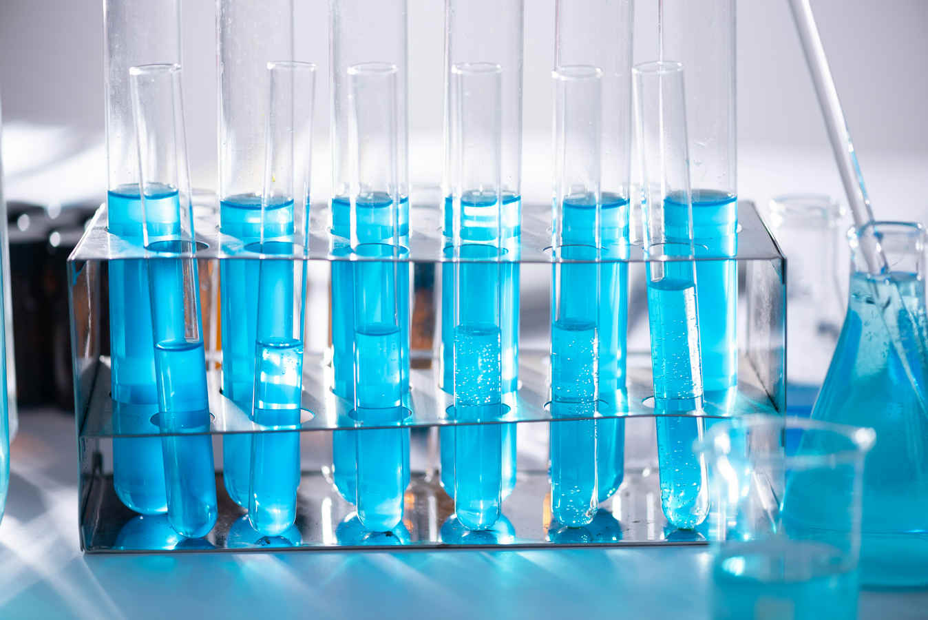 The Chemistry of Birds (17): Chemicals in Bird Conservation
