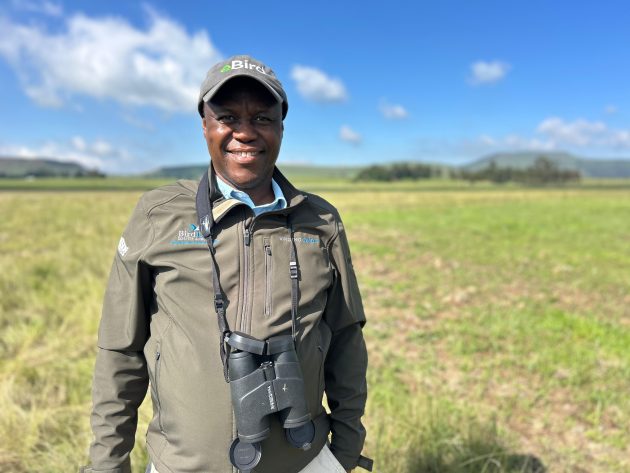 Bird Guides of the World: Raymond Rampolokeng, South Africa